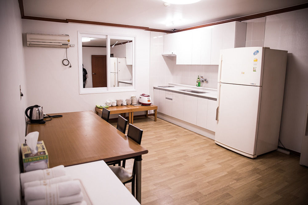 Picasso Motel Haeundae Busan Ngoại thất bức ảnh