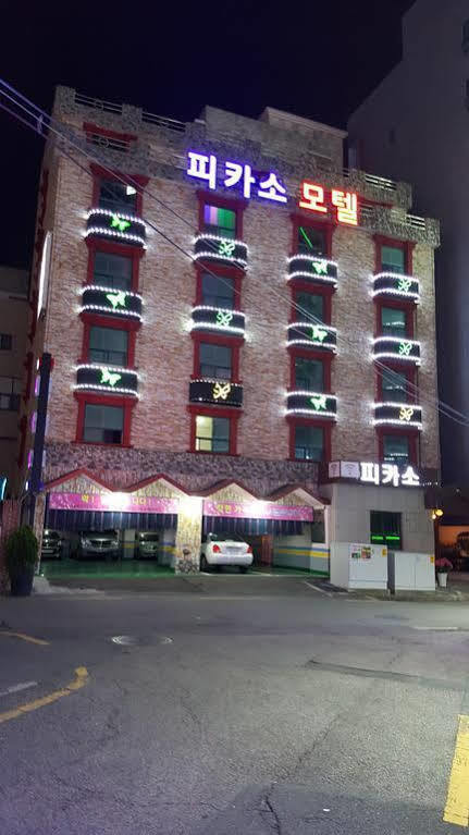 Picasso Motel Haeundae Busan Ngoại thất bức ảnh